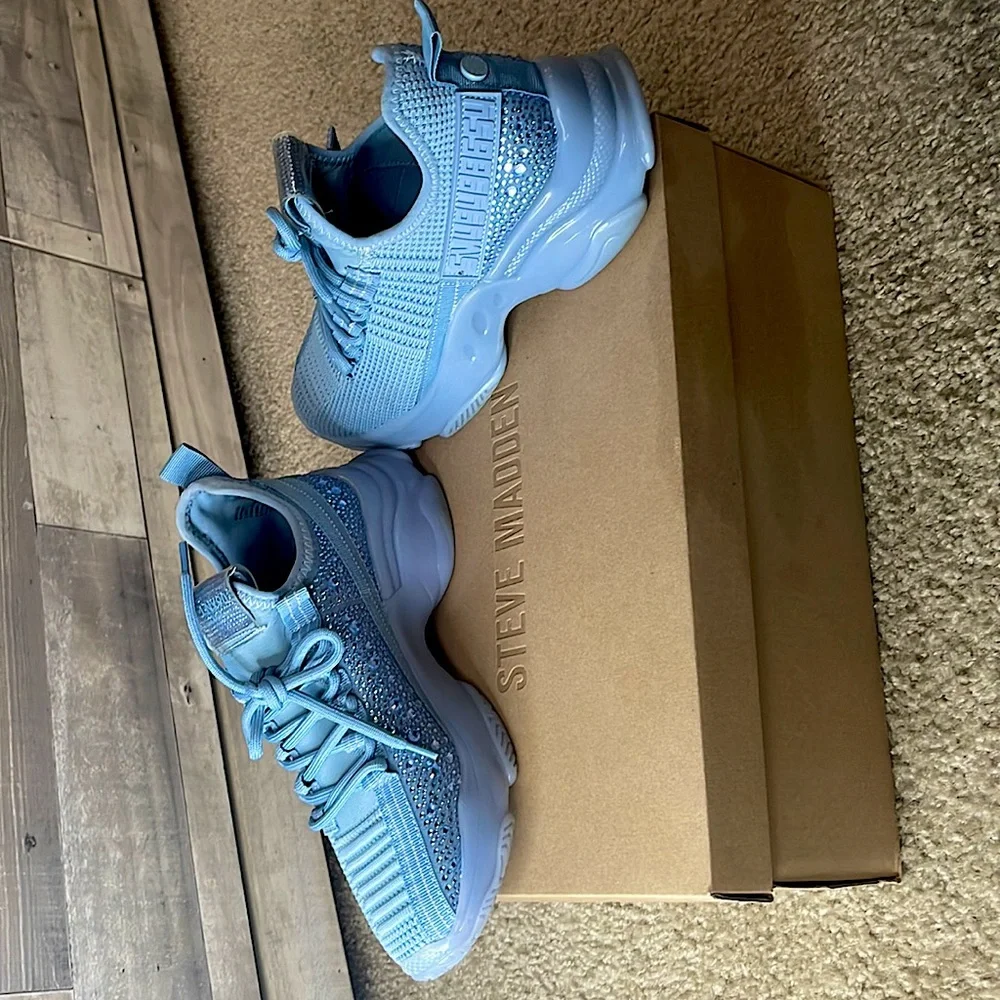 Steve Madden Sneakers Light Purple - Picture 1 of 4